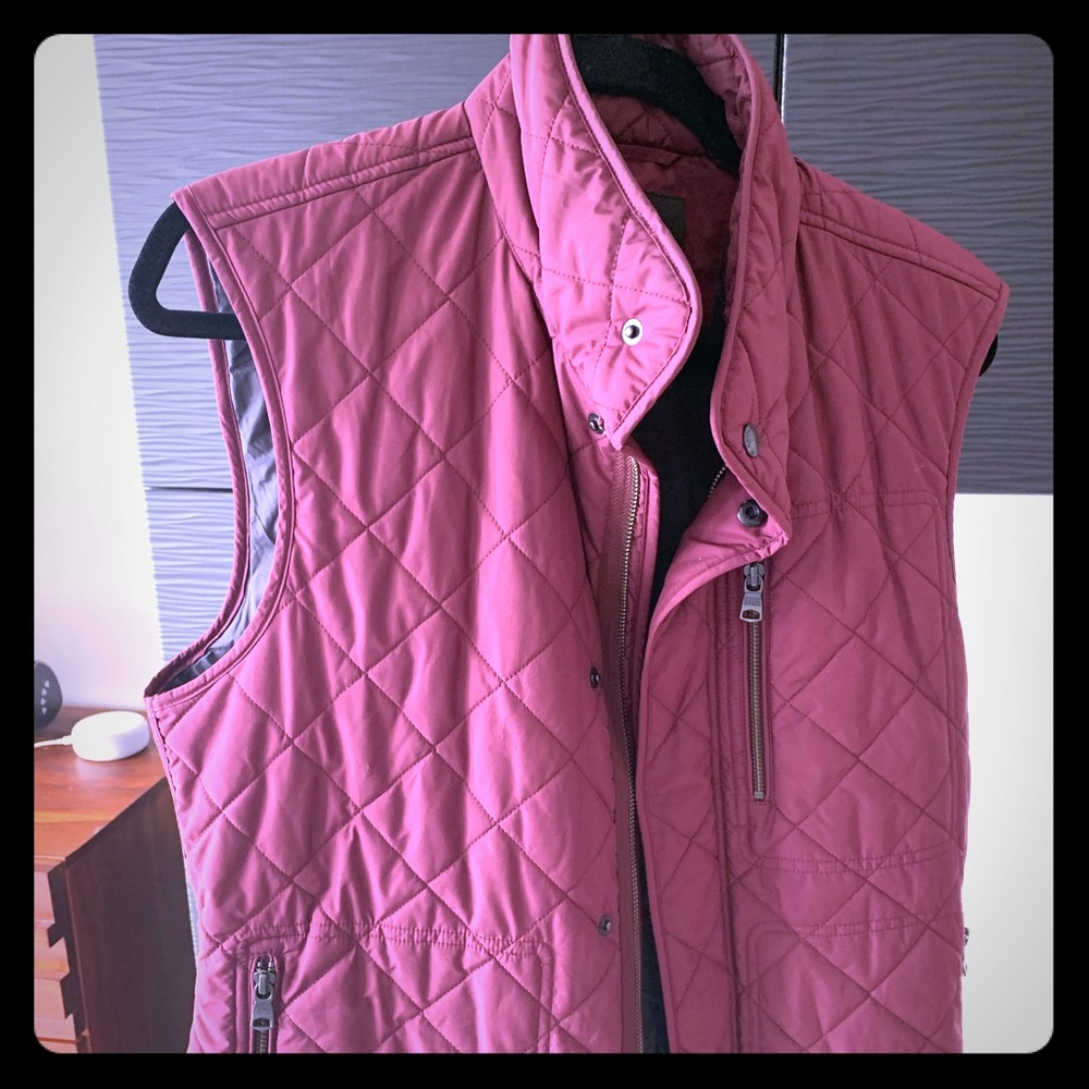 Banana Republic quilted vest